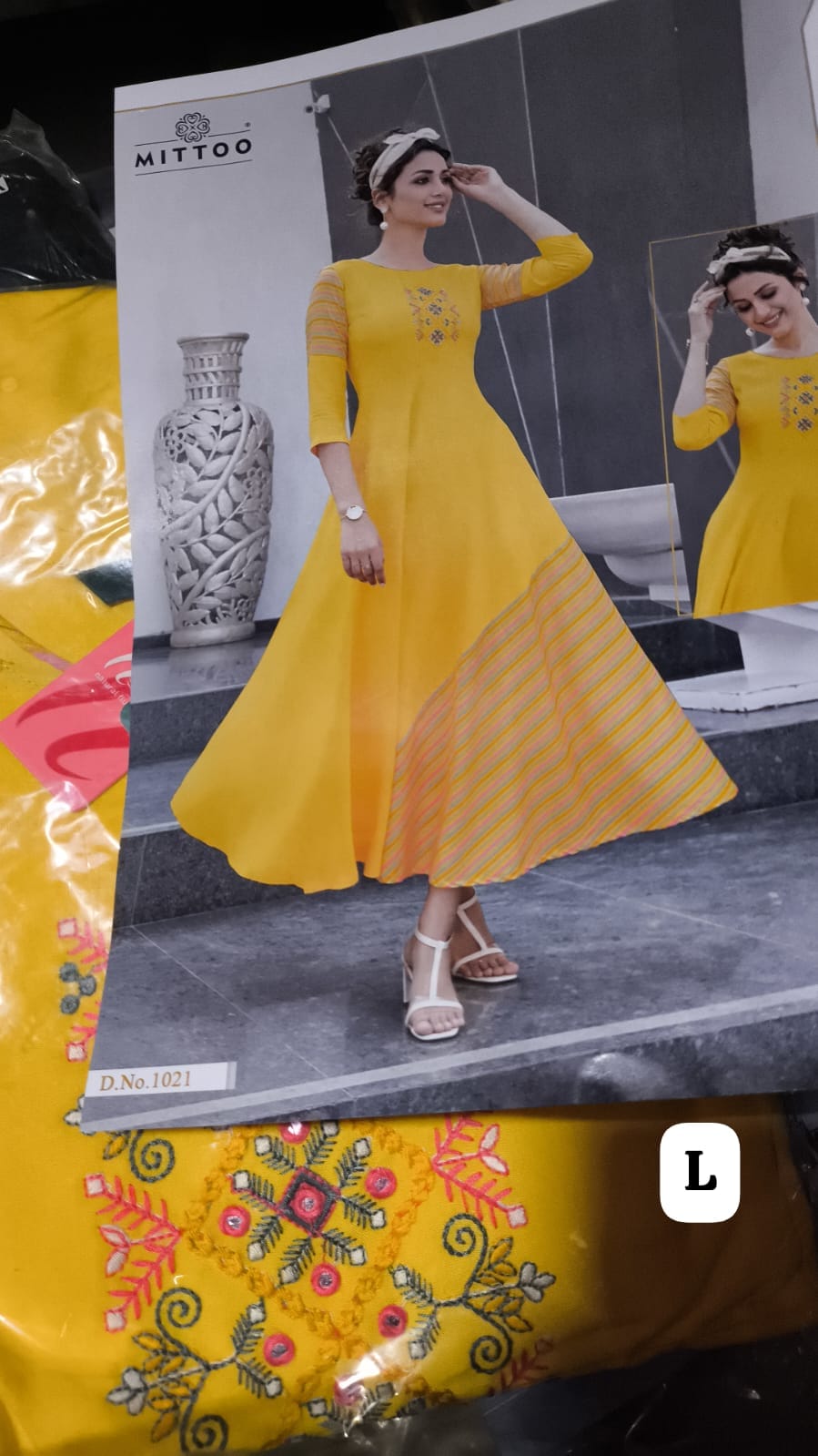 Mittoo Rayon Embroderied Product